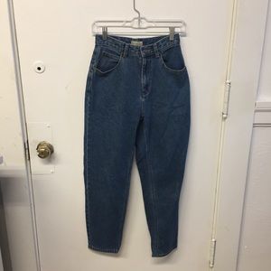 High Waisted Liz Claiborne Jeans Size 4 Pe…